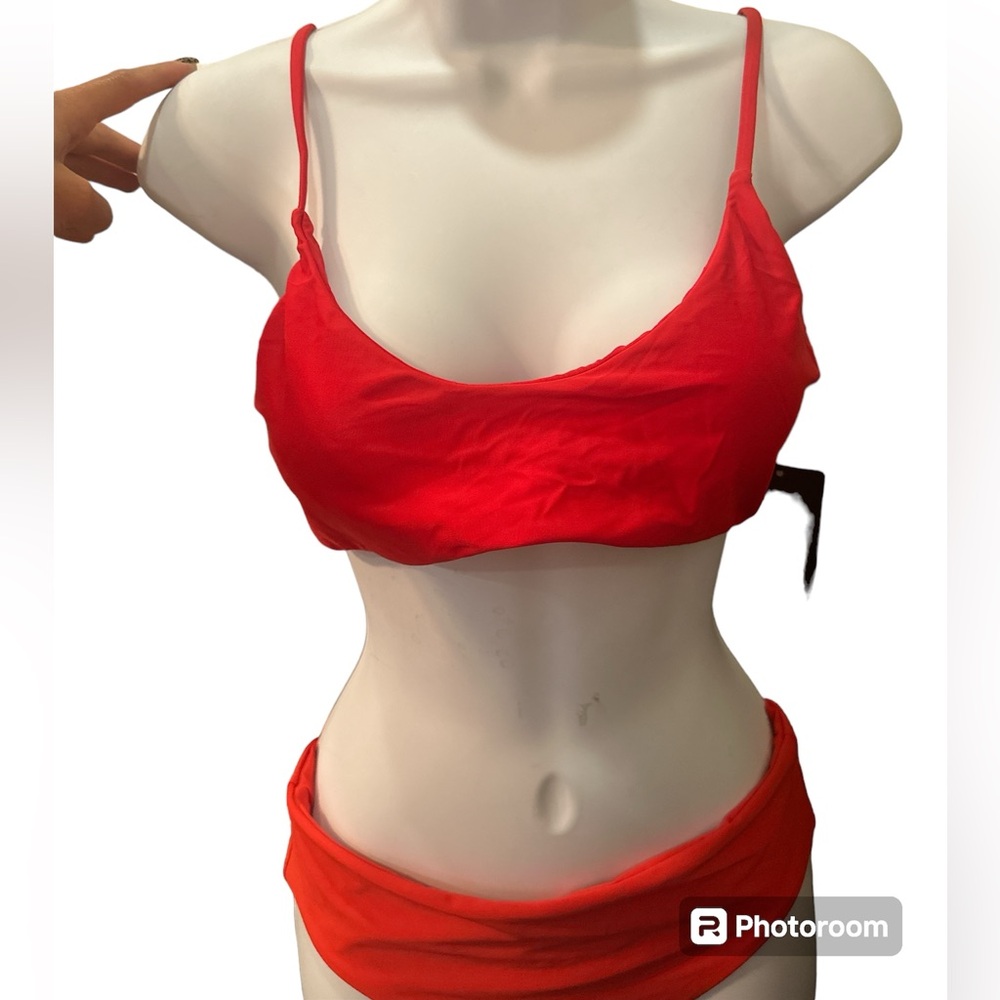 S Bright Red Bikini Top NWT Suvimuga